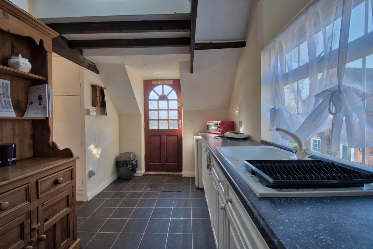 17Th-Century One Bed Studio With Parking & Garden! Elkesley Екстериор снимка